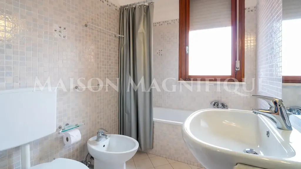 Vannitoad - Penthouse with Terrace in Ferrara