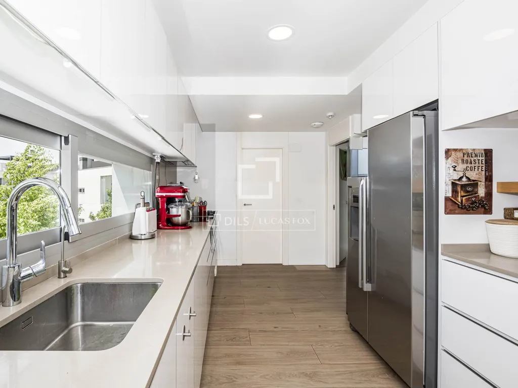Köök - Apartment with Pool and Terrace in Sant Cugat