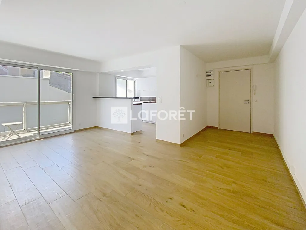Soggiorno - Renovated Apartment with Parking in Arcachon Centre