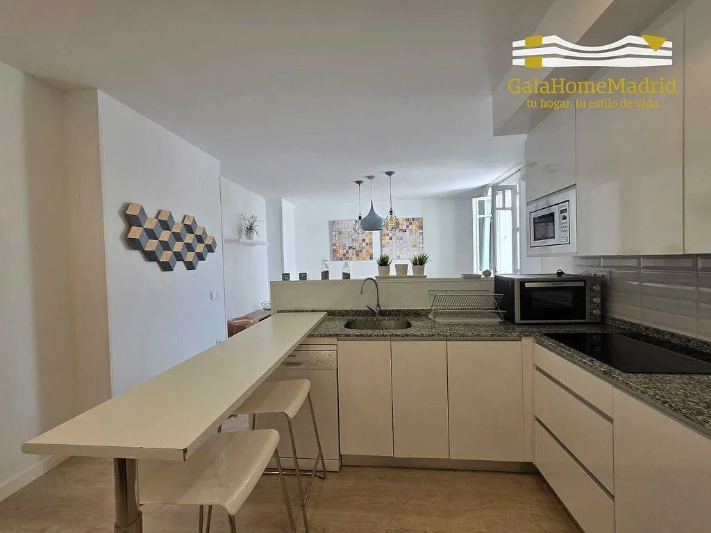 Köök - Modernised Flat with South Light in Trafalgar
