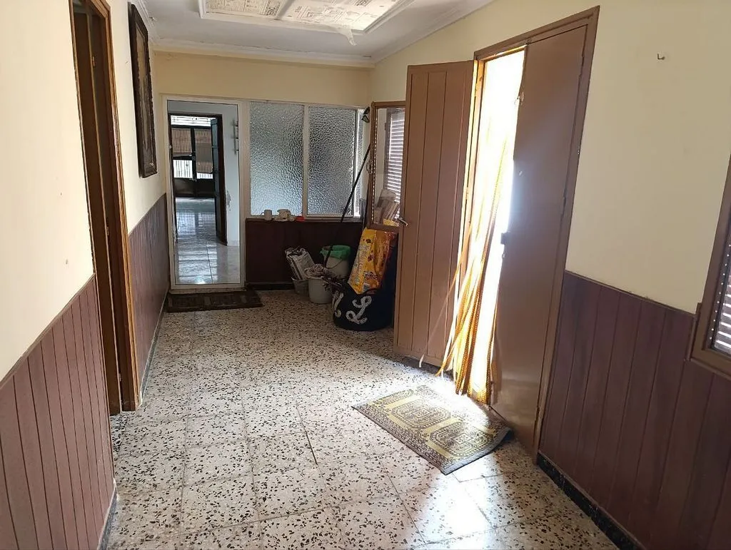 Ingresso - Two-Storey House with Terrace in Valdepeñas