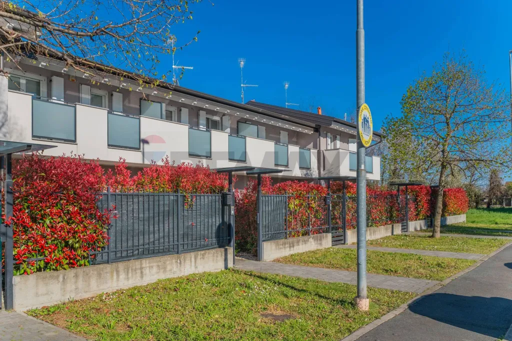 Extérieur - Modern Villa with Terrace in Parabiago