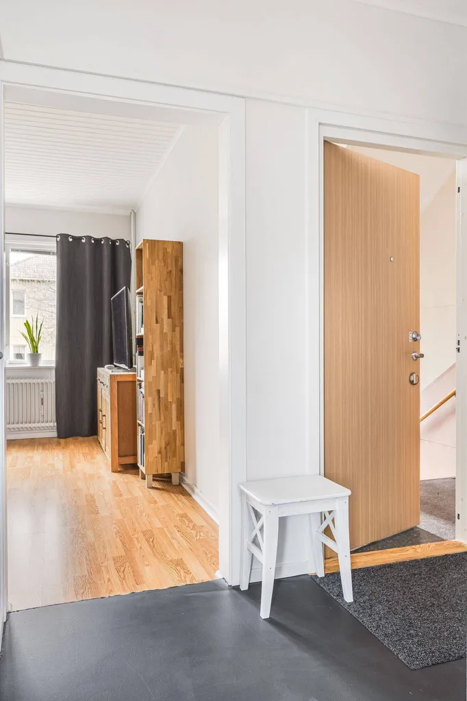 Esik - Efficient One-Bedroom Apartment in Linköping