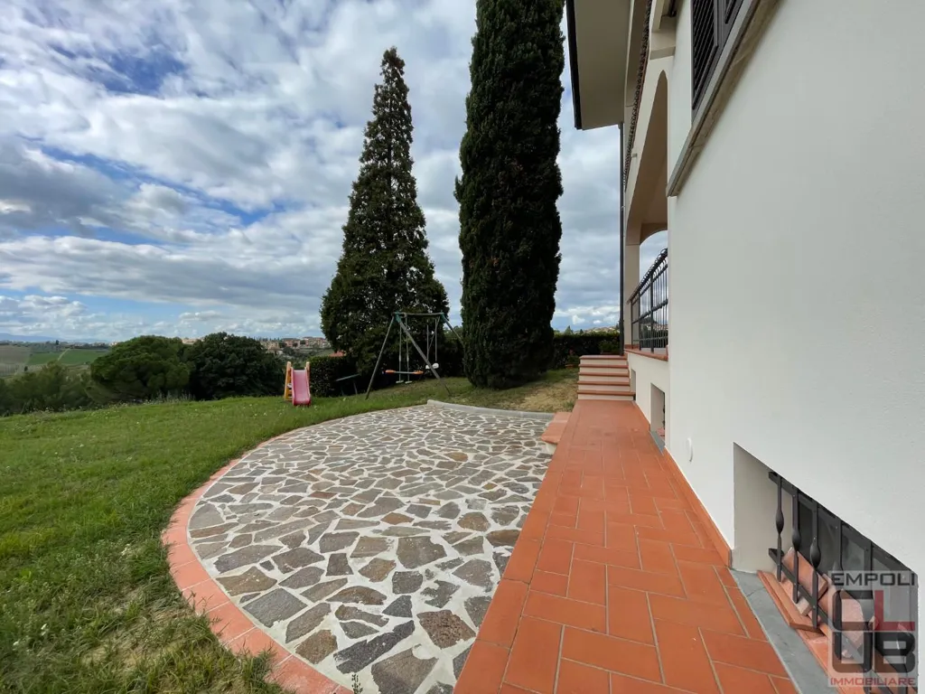 Terrass - Bifamiliar Villa with Garden in Cerreto Guidi