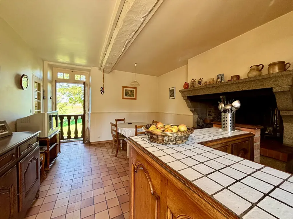 Maison 7 pièces à Ernee