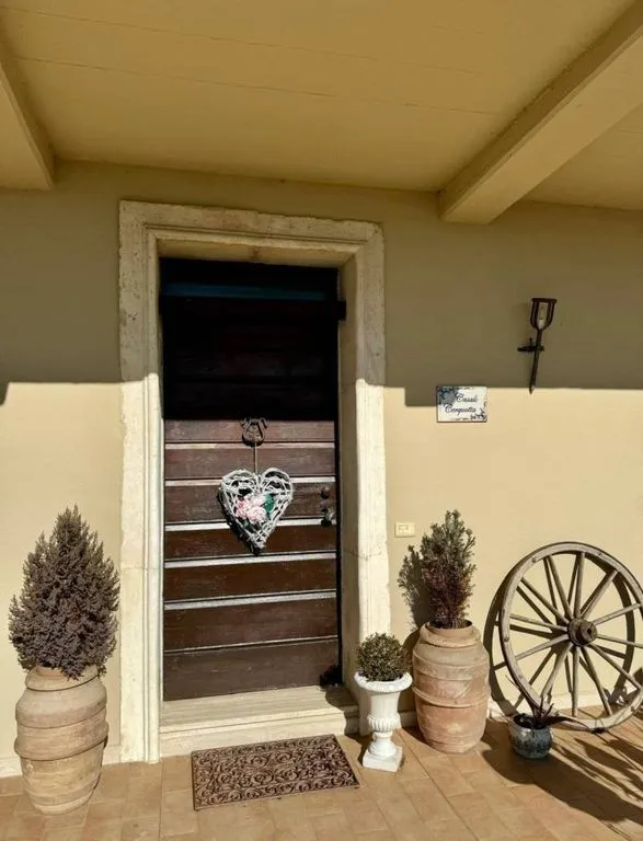 Esik - Historic Umbrian Farmhouse with Panoramic Views in Montecastrilli