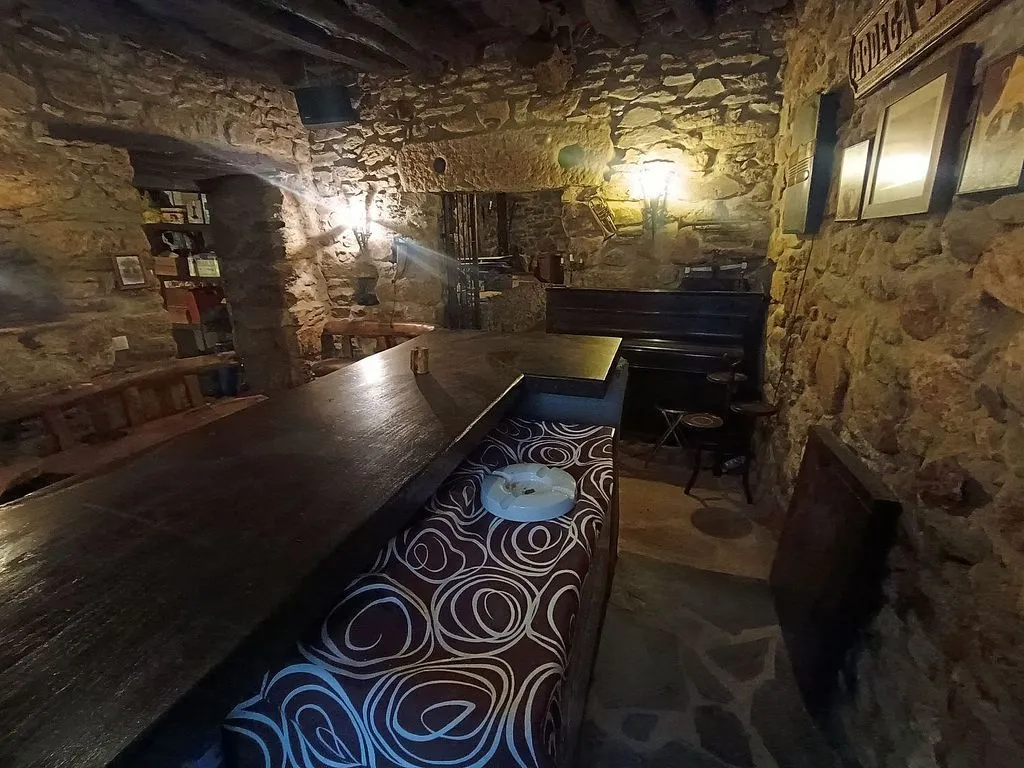 Habitaciones - Historic Chalet with Piscina in Sierra De Gata