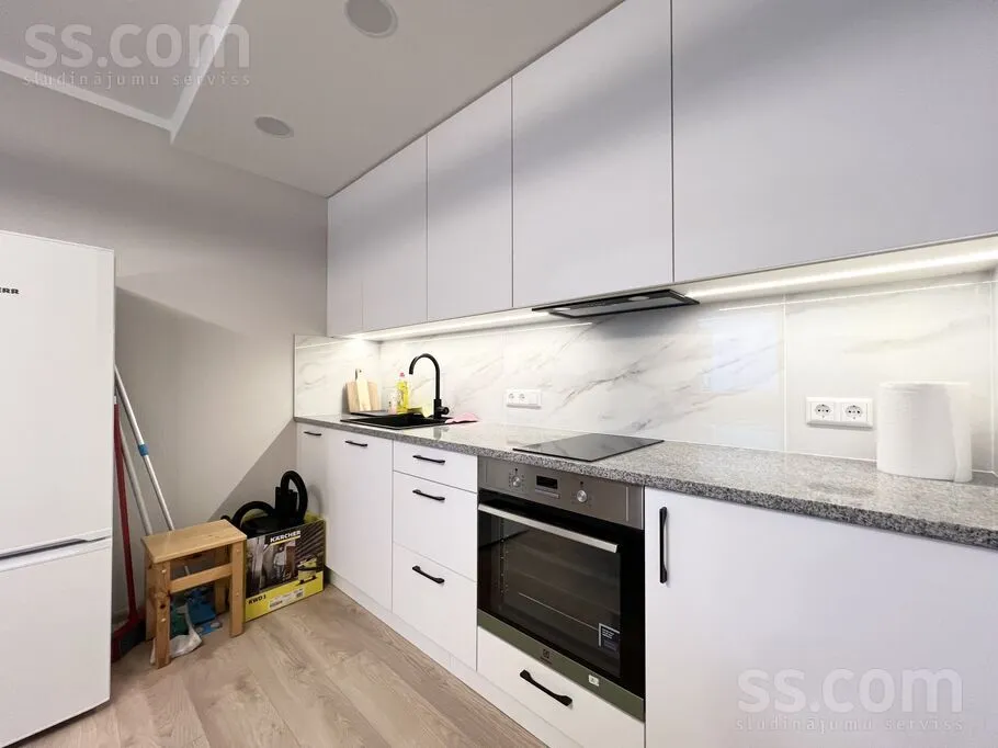 Köök - Studio Apartment with Parking in Riga Centre