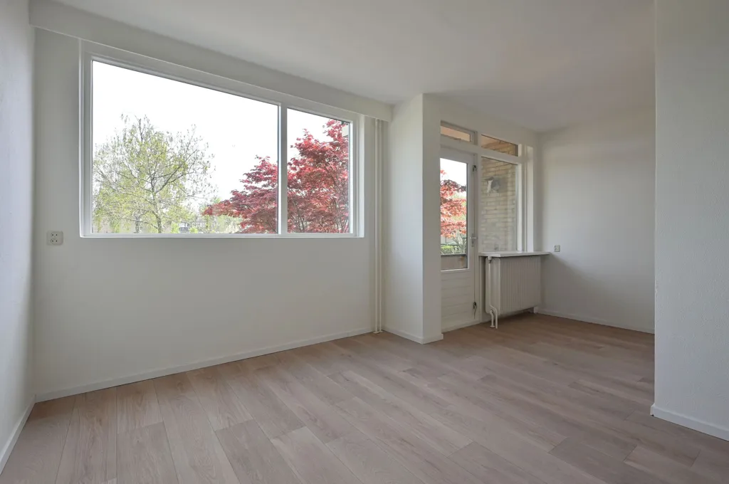 Rooms - Corner House with Energy Label A in Huizen