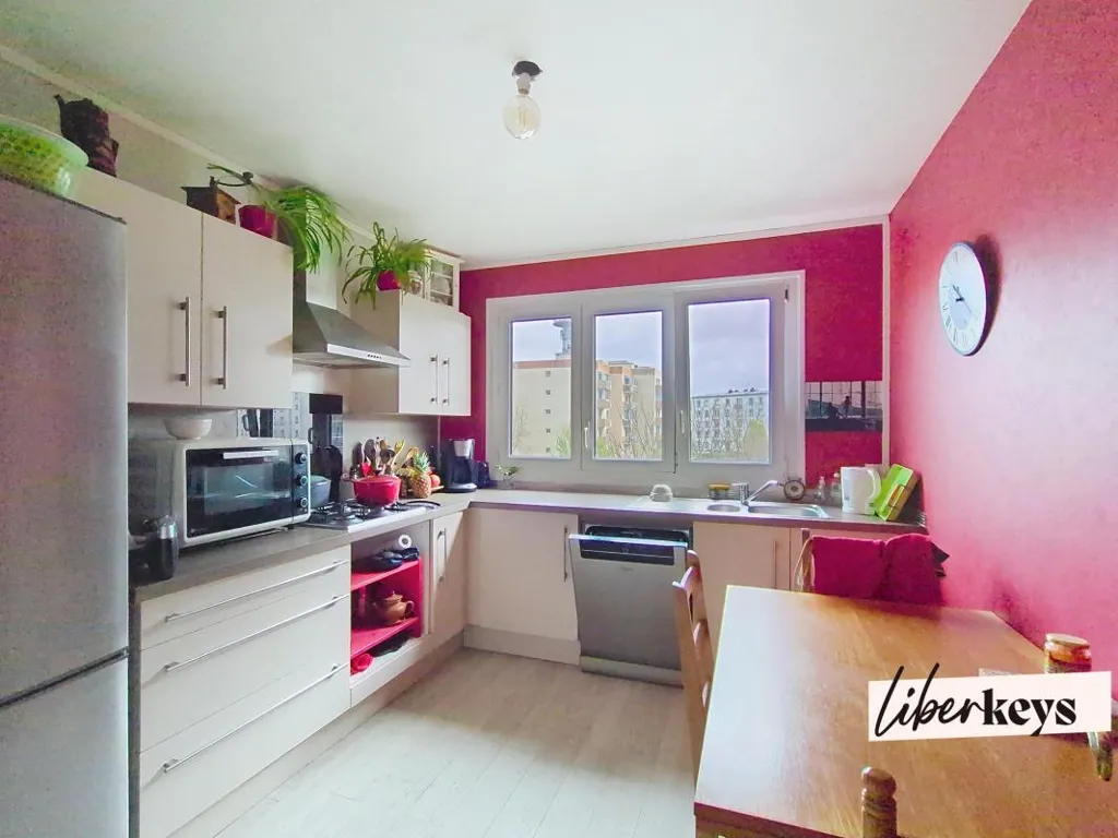 Cuisine - Appartement T5 avec Balcon à Brest