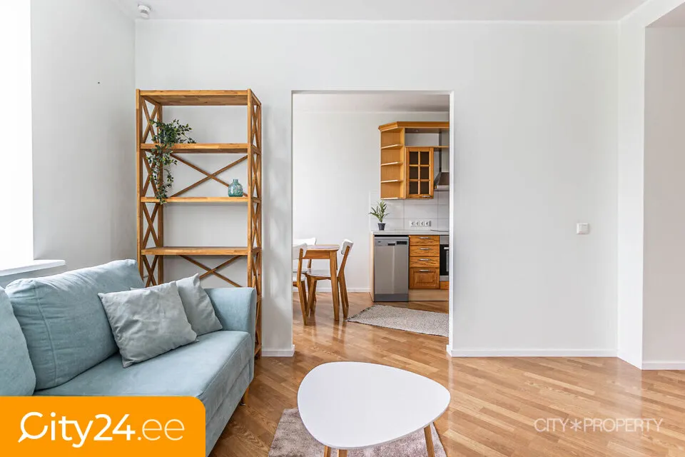 Elutuba - Character Apartment with Balcony in Tallinn City Centre