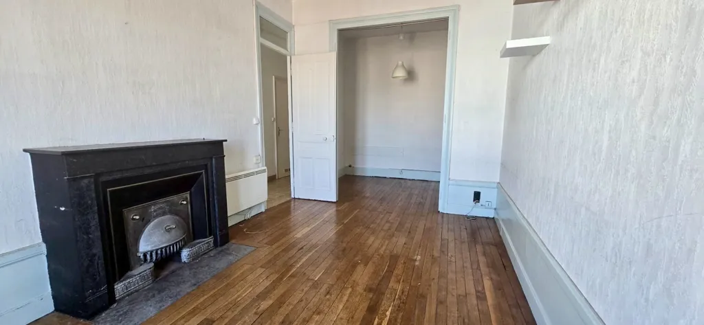Séjour - Appartement T1 avec Ascenseur à Lyon 3