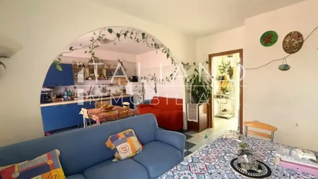 Elutuba - Seafront Apartment with Balcony in Milazzo