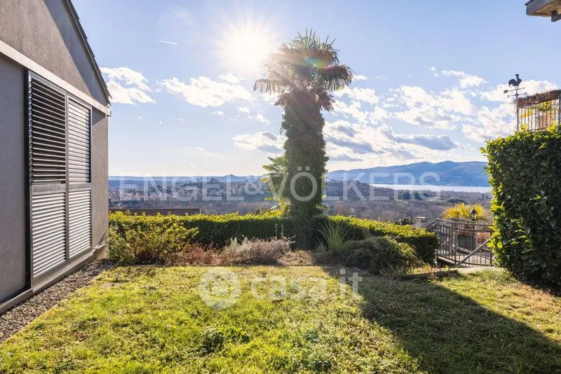 Giardino - Panoramic Villa with Lake View in Besozzo