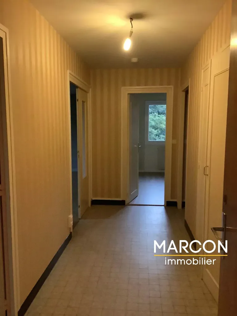 Ingresso - Flat with Balcony in Aubusson