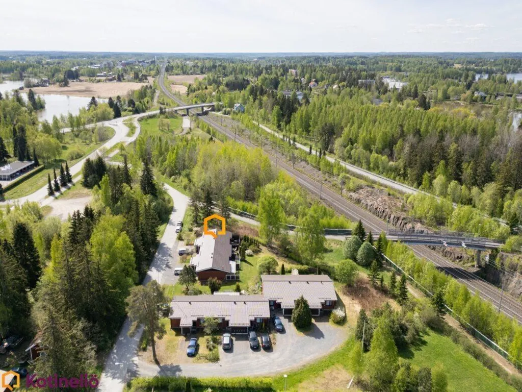 Õhuvaade - Spacious Duplex with Private Garden in Central Location