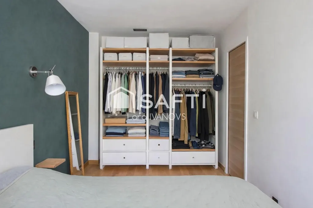 Chambres - Appartement Rénové avec Vue Dégagée près du RER A