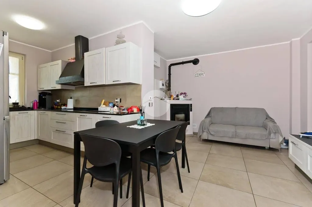 Salle à manger - Renovated Apartment with Garden in Bra