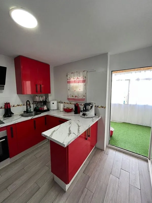 Köök - Reformed Apartment with Terrace in La Banda