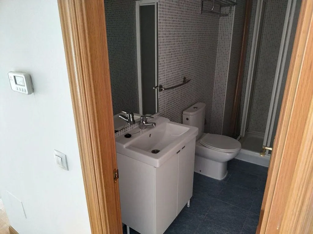 Vannitoad - 1-Bedroom Flat with Garage in Numancia