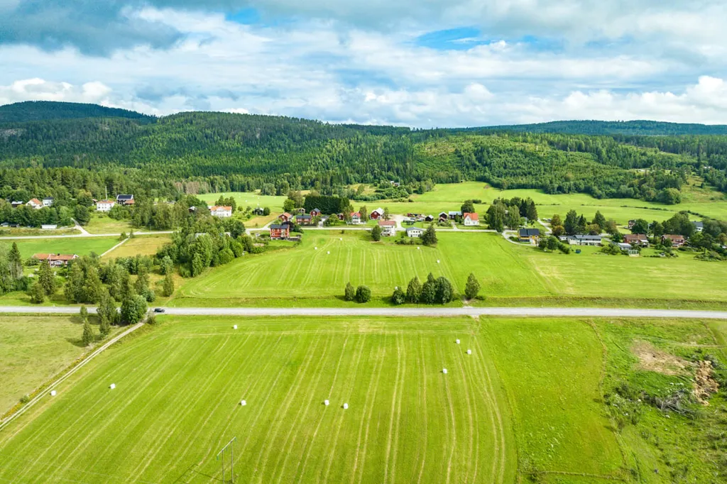 Vue aérienne - Well-Preserved Villa with Nature Access on Indalsvägen