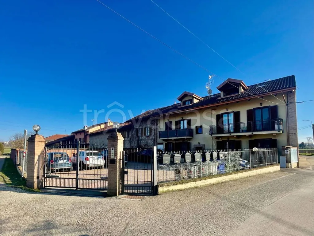 Extérieur - Modern Apartment with Balcony in Trofarello