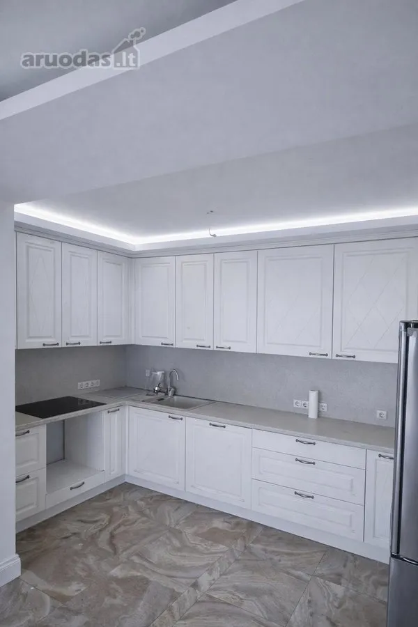Cuisine - 2-Bedroom Apartment with Balcony in Vilnius