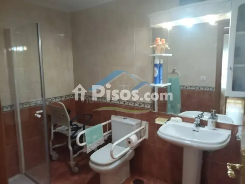 Salles de bain - Accessible Flat with Garage in Trobajo del Camino