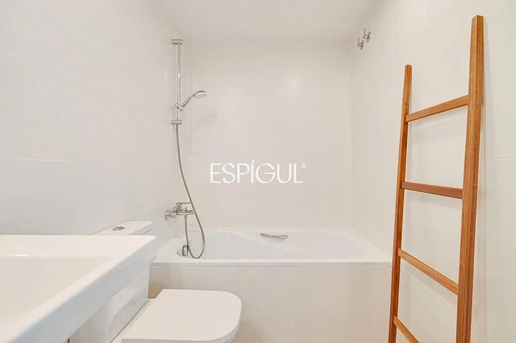 Salles de bain - New Flat with Pool and Terrace in El Masnou