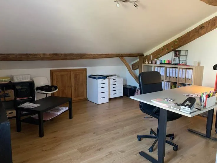 Kabinet - Flat with Terrace in Baillamont