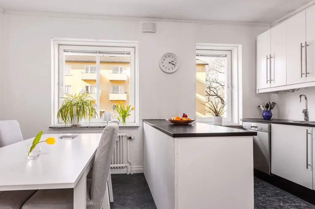 Cuisine - Apartment with Balcony in Tannefors, Linköping