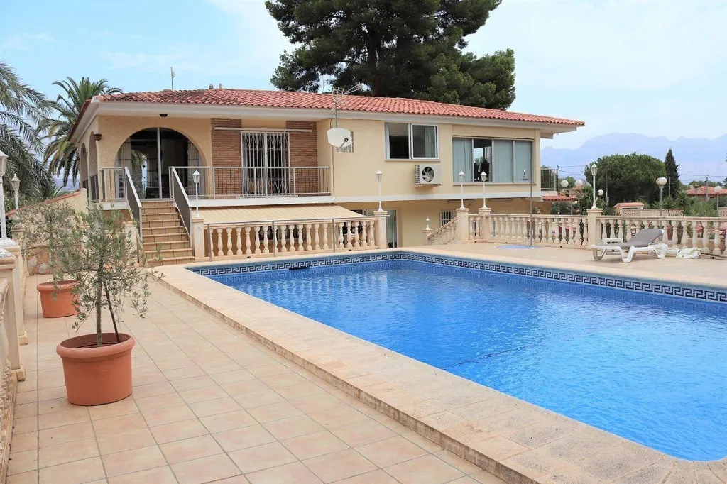 Bassein - Chalet with Mini Golf in L'Albir-Zona Playa