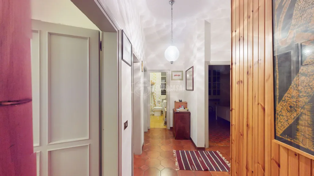 hallway_entrance