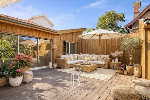 Terrasse - Maison de Luxe avec Piscine en Centre-Ville d'Arcachon