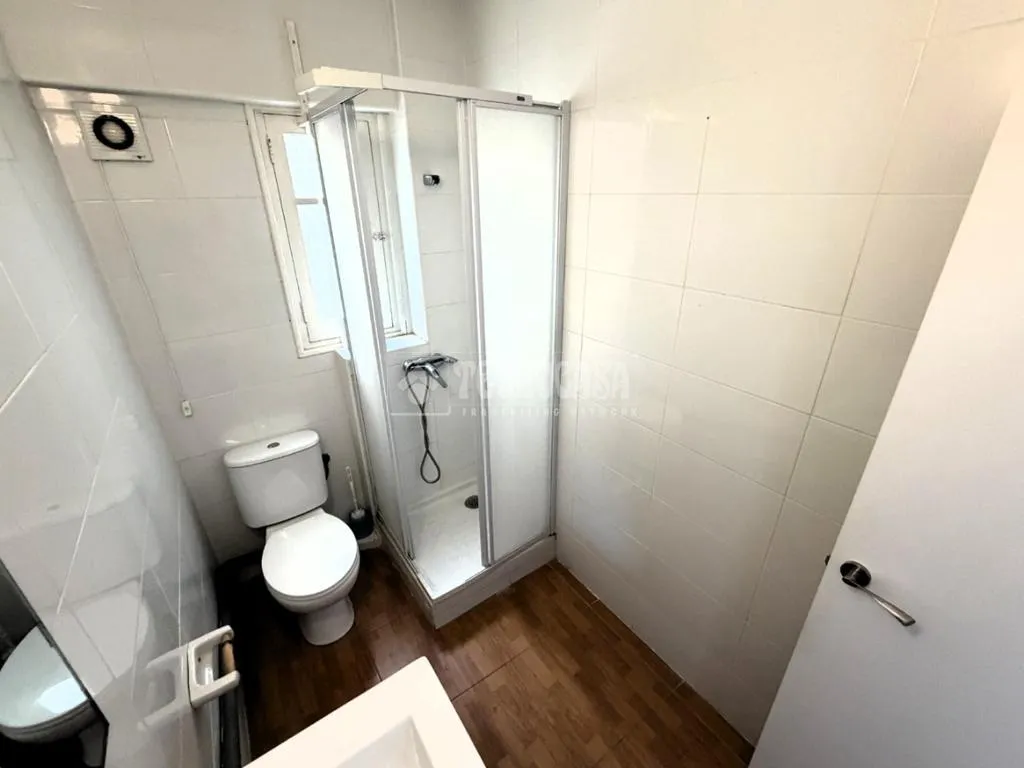 Salles de bain - Apartment with Balcony in Aiora