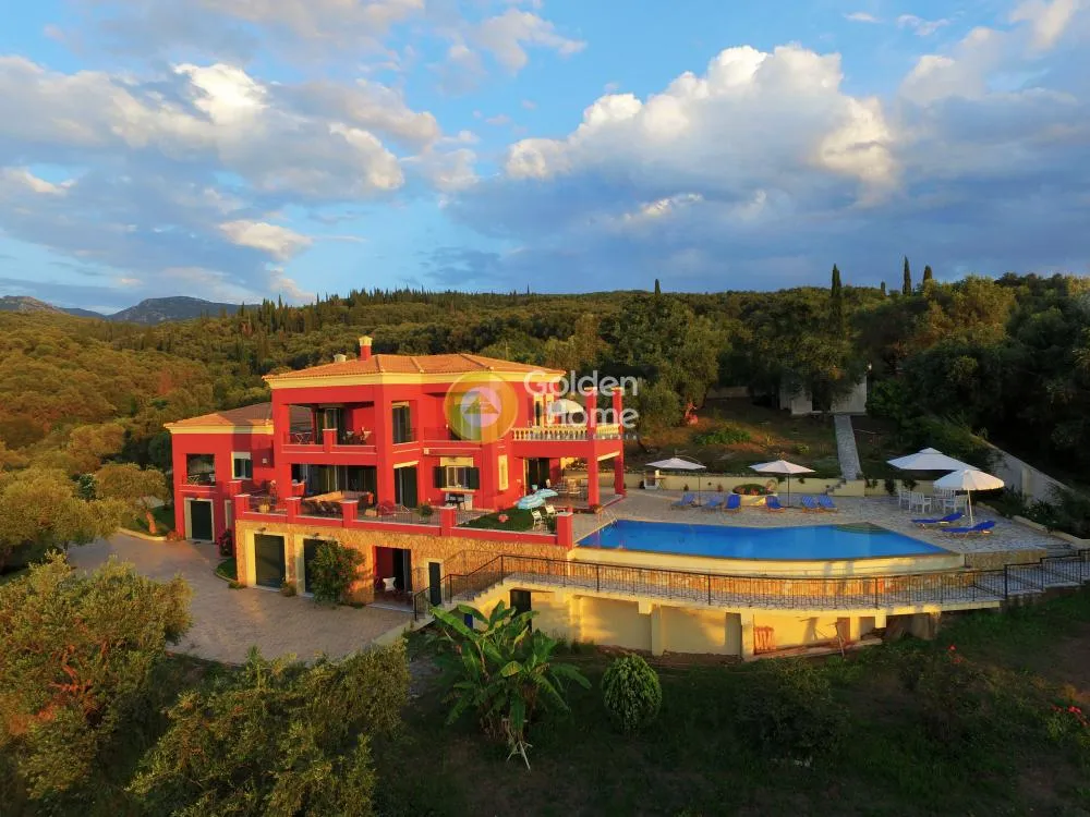 8-room house in GR
