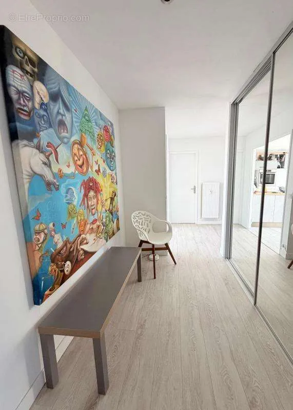Hallway - Apartment with Terrace in Canon d'Or