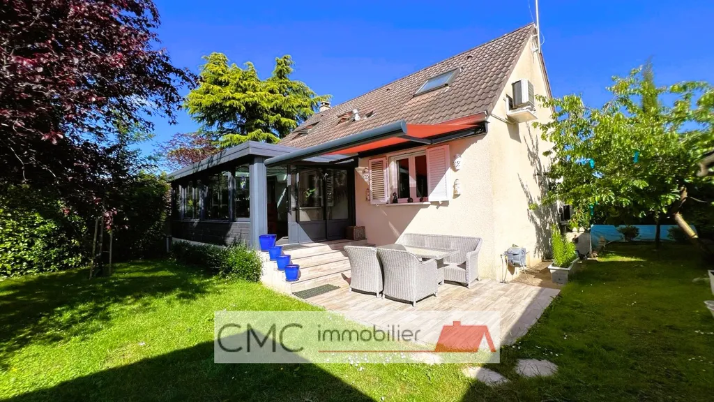 Jardin - Maison Charmante avec Jardin à Luisant
