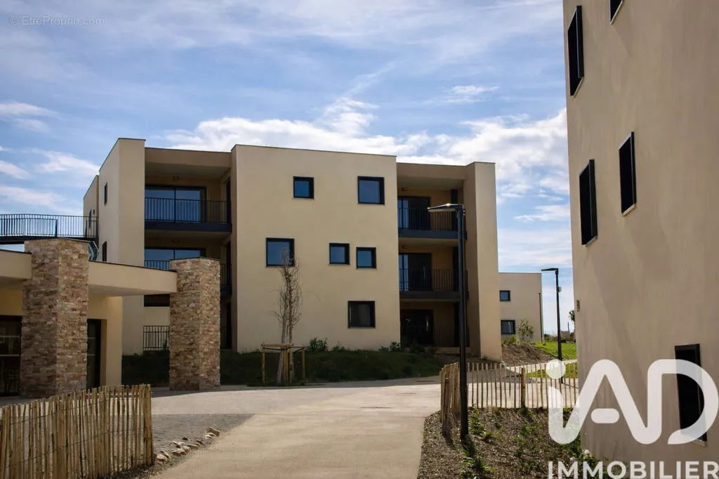 Appartement Neuf avec Terrasse à Serignan