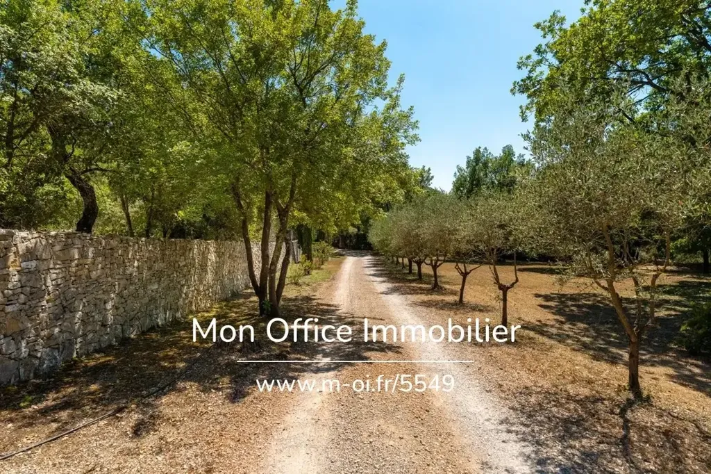 Giardino - 10-Bedroom House with Jacuzzi in Rognes