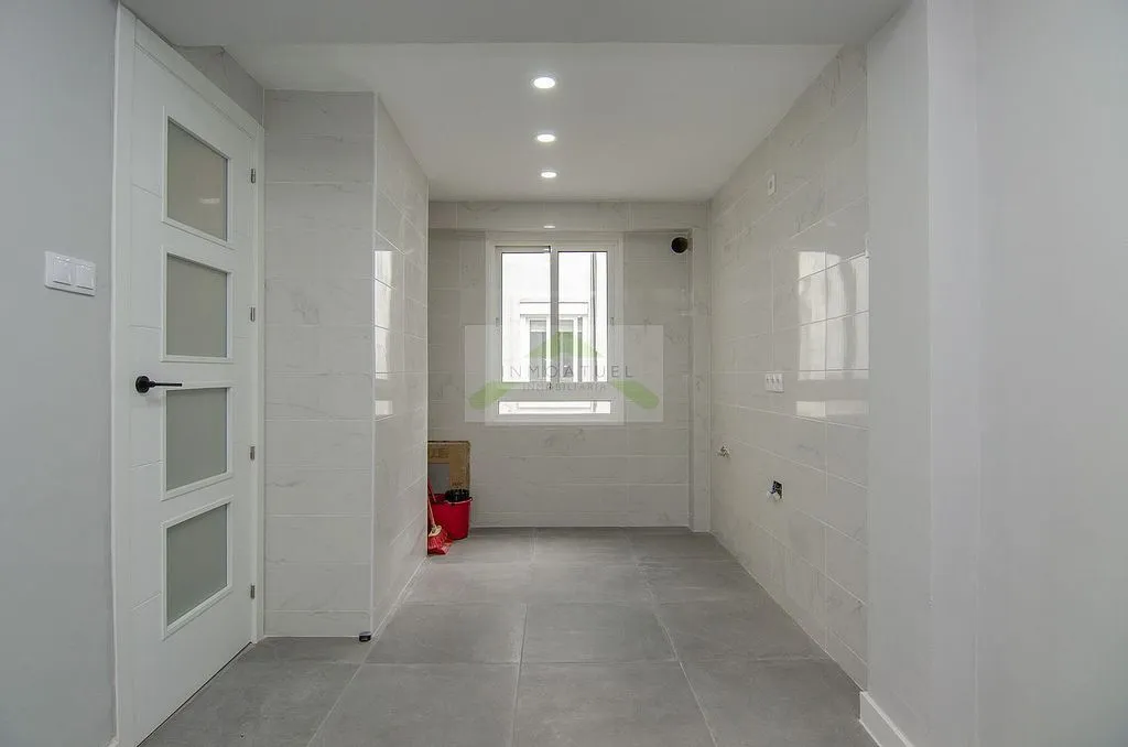 hallway_entrance