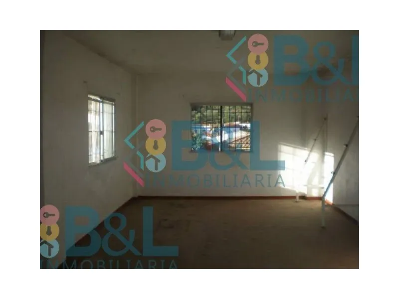 Commercial property in Cala
