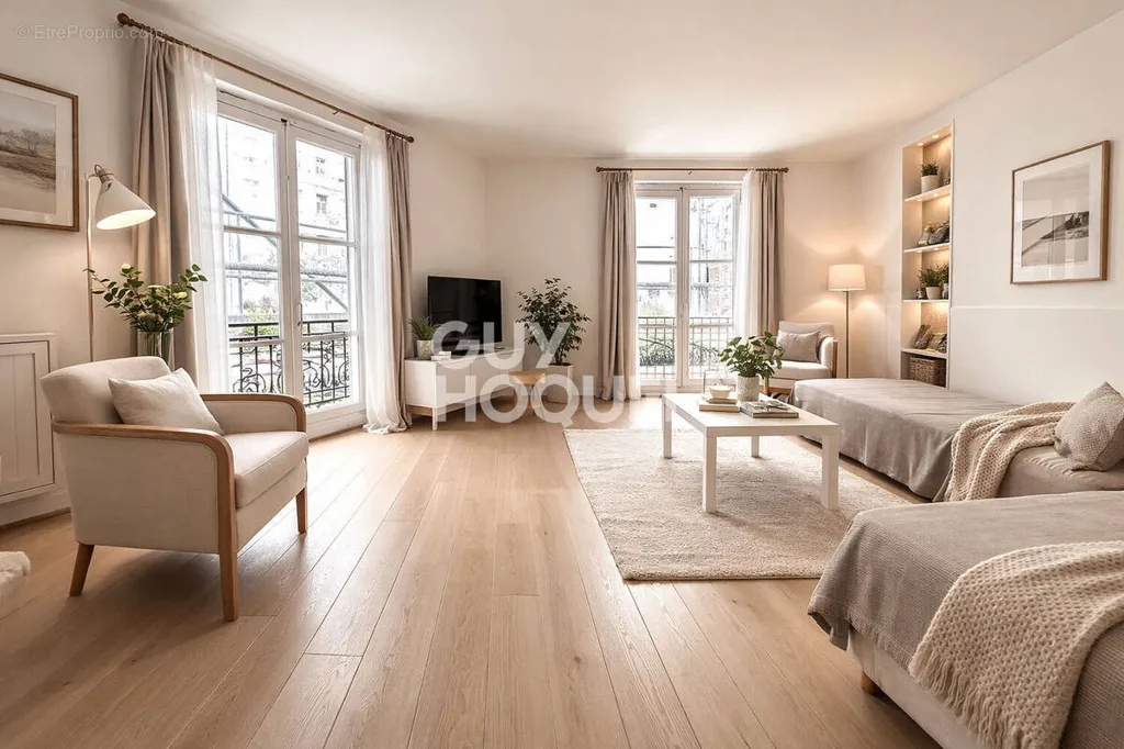 Soggiorno - Paris 6th Arrondissement Flat with High Ceilings