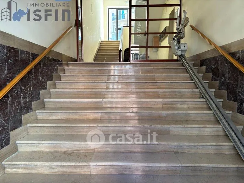 Stanze - Three-Bedroom Flat with Courtyard in Cosenza