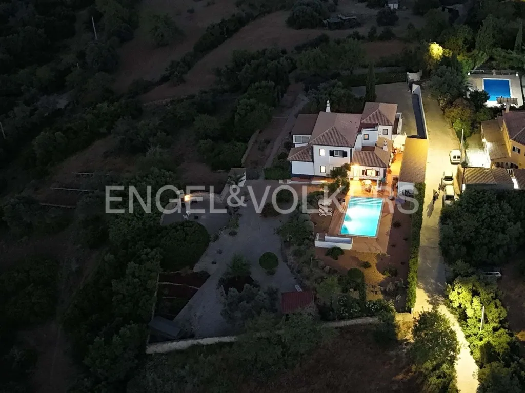 Vista aerea - Sustainable Luxury Villa with Private Pool in Loulé