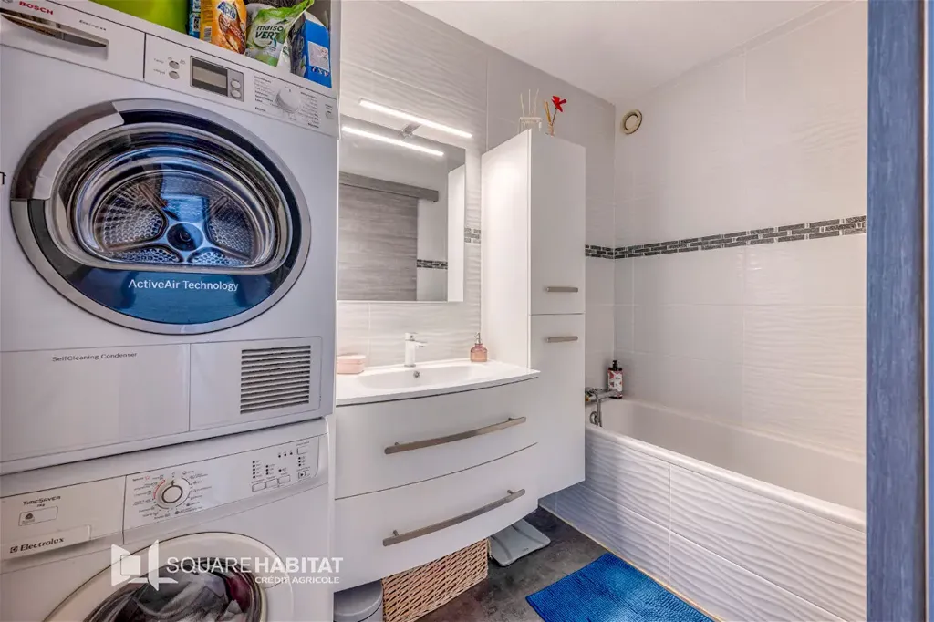 Salles de bain - Appartement 3 Pièces avec Balcon à Cenon