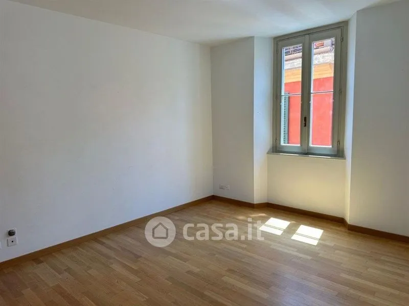 Pièces - Historic Two-Bedroom Apartment in Cernobbio
