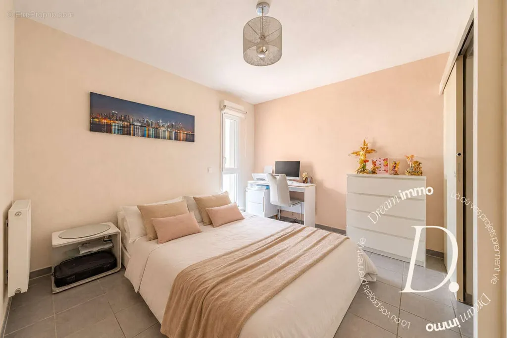 Bedrooms - Spacious 2-Bed Apartment with Terrace in Montpellier