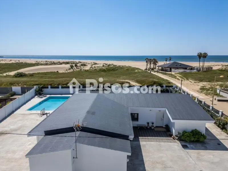 Õhuvaade - Beachfront Chalet with Pool in Punta Umbría