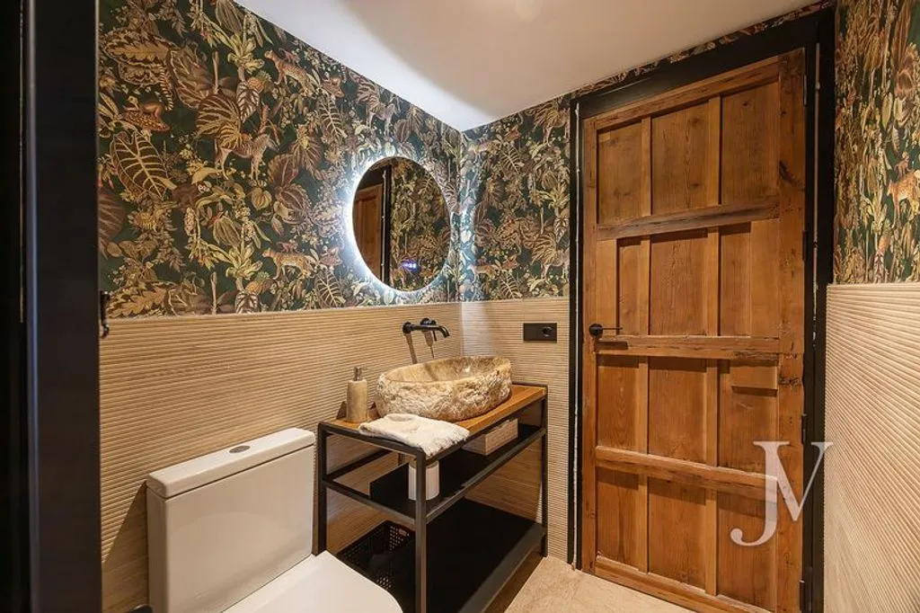Vannitoad - Luxury Villa with Pool in Montealina, Madrid